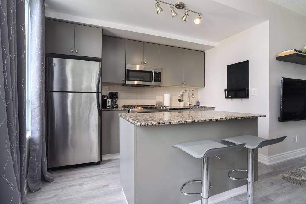 1504 Brand New Best Location 1Br Den With Amazing View Toronto Exterior photo